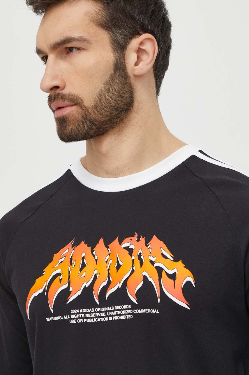 Βαμβακερή μπλούζα με μακριά μανίκια adidas Originals Flames χρώμα: μαύρο, IS0206