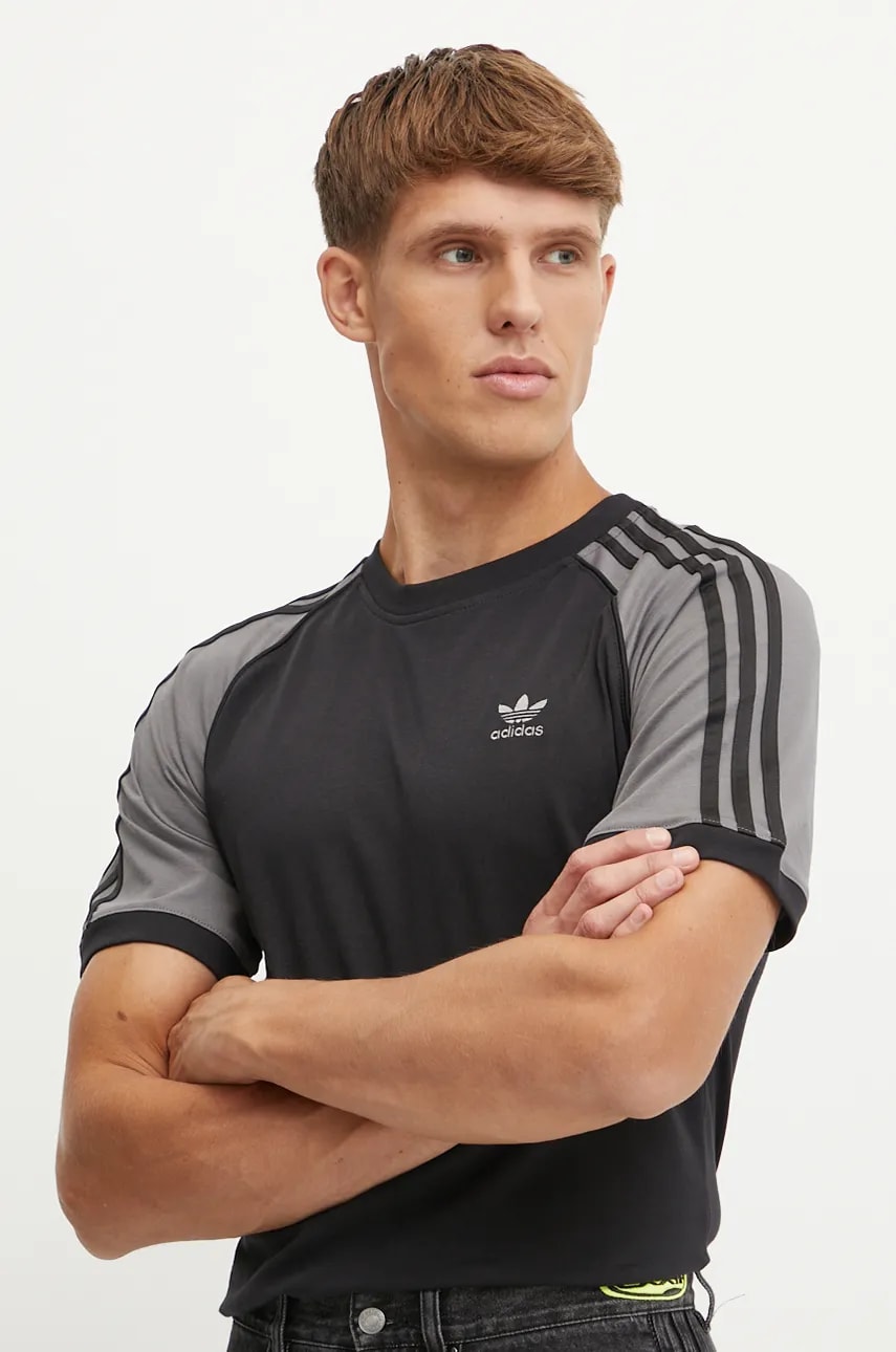 Βαμβακερό μπλουζάκι adidas Originals ανδρικό, χρώμα: μαύρο, IW5818