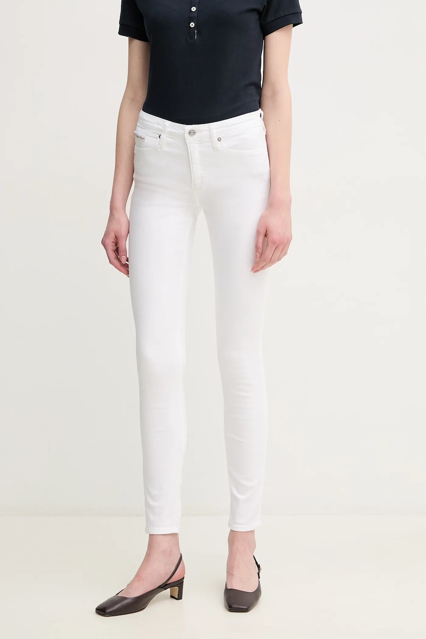 Τζιν παντελόνι Calvin Klein Jeans χρώμα: άσπρο, J20J225120