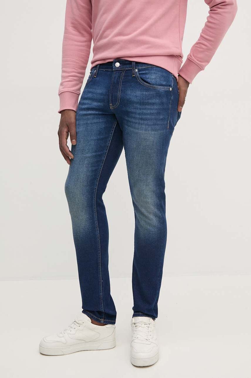 Τζιν παντελόνι Calvin Klein Jeans χρώμα: ναυτικό μπλε, J30J325980