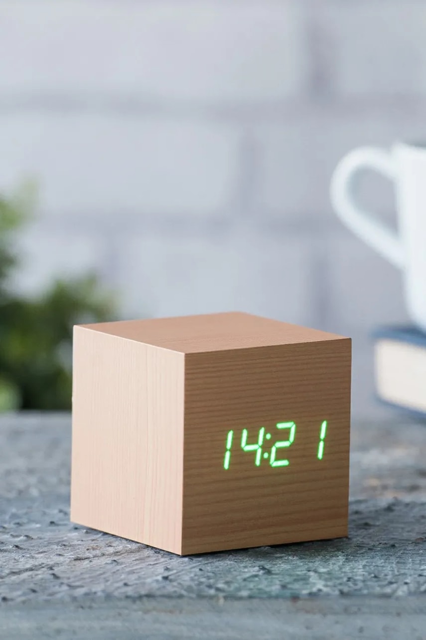 Επιτραπέζιο ρολόι Gingko Design Cube Click Clock χρώμα: κίτρινο