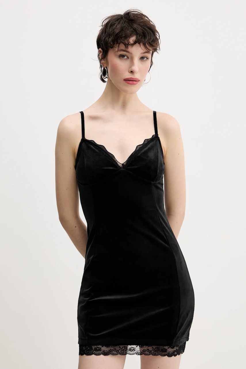 Βελούδινο φόρεμα Juicy Couture JUICY HIBISCUS CRYSTAL χρώμα: μαύρο, JCWED125337