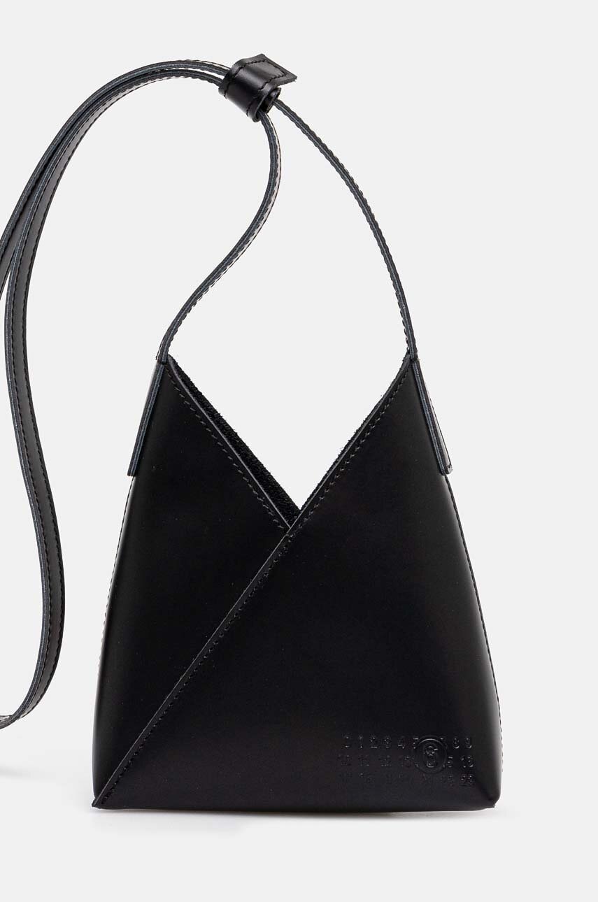 Δερμάτινο φακελάκι MM6 Maison Margiela χρώμα: μαύρο, SB6ZI0014.P7183
