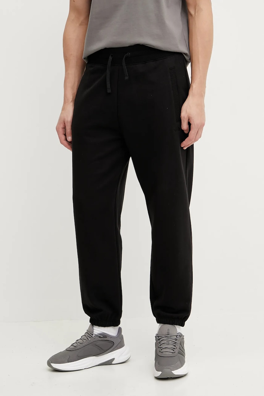 Βαμβακερό παντελόνι The North Face Dome Relaxed χρώμα: μαύρο, NF0A8C3SJK31