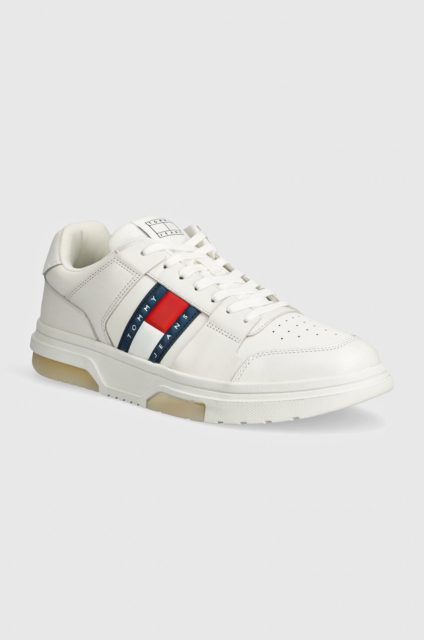 Δερμάτινα αθλητικά παπούτσια Tommy Jeans THE BROOKLYN LEATHER χρώμα: άσπρο, EM0EM01429