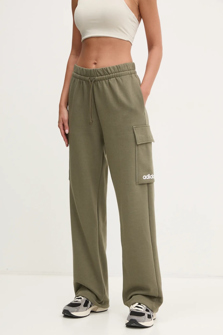 Παντελόνι φόρμας adidas Essentials Linear χρώμα: πράσινο, JE0033