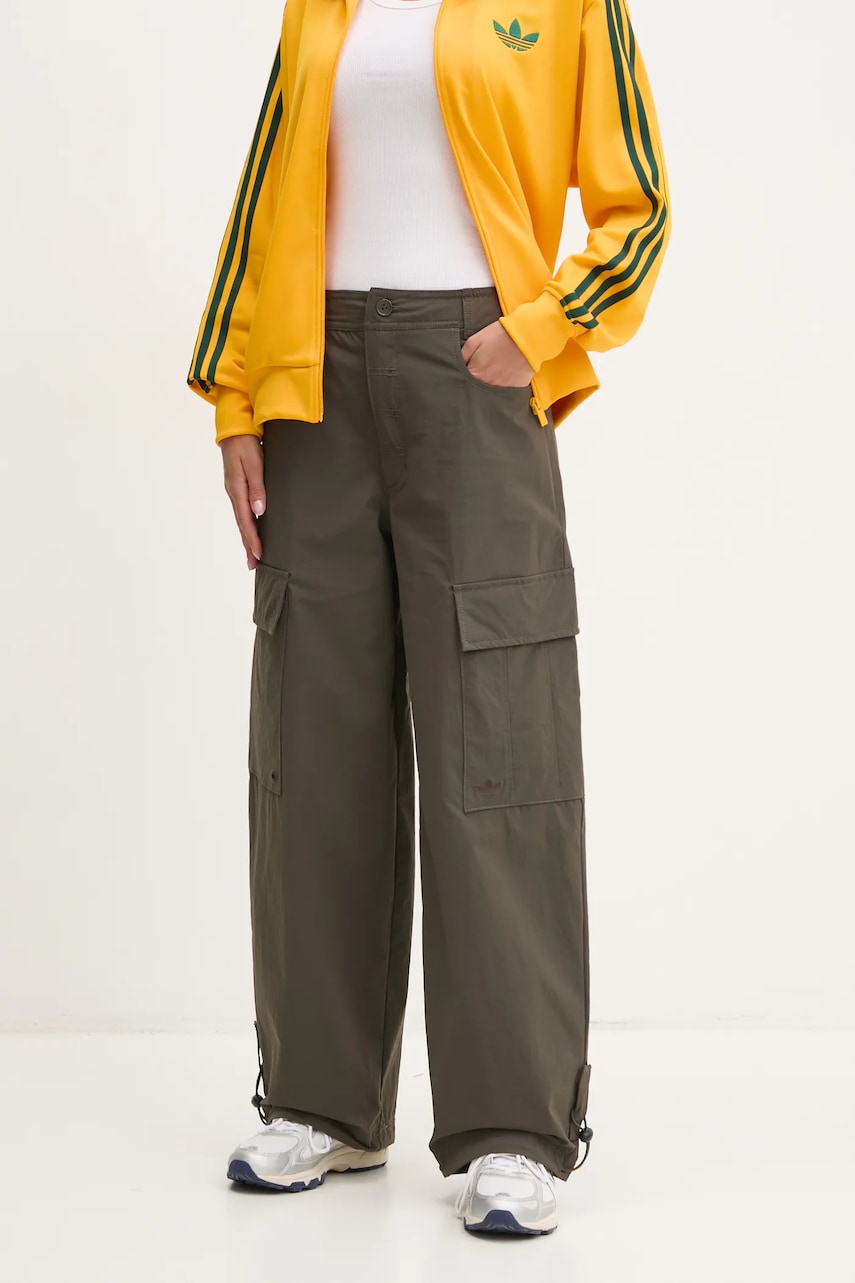 Παντελόνι adidas Originals Essential χρώμα: πράσινο, JD4785