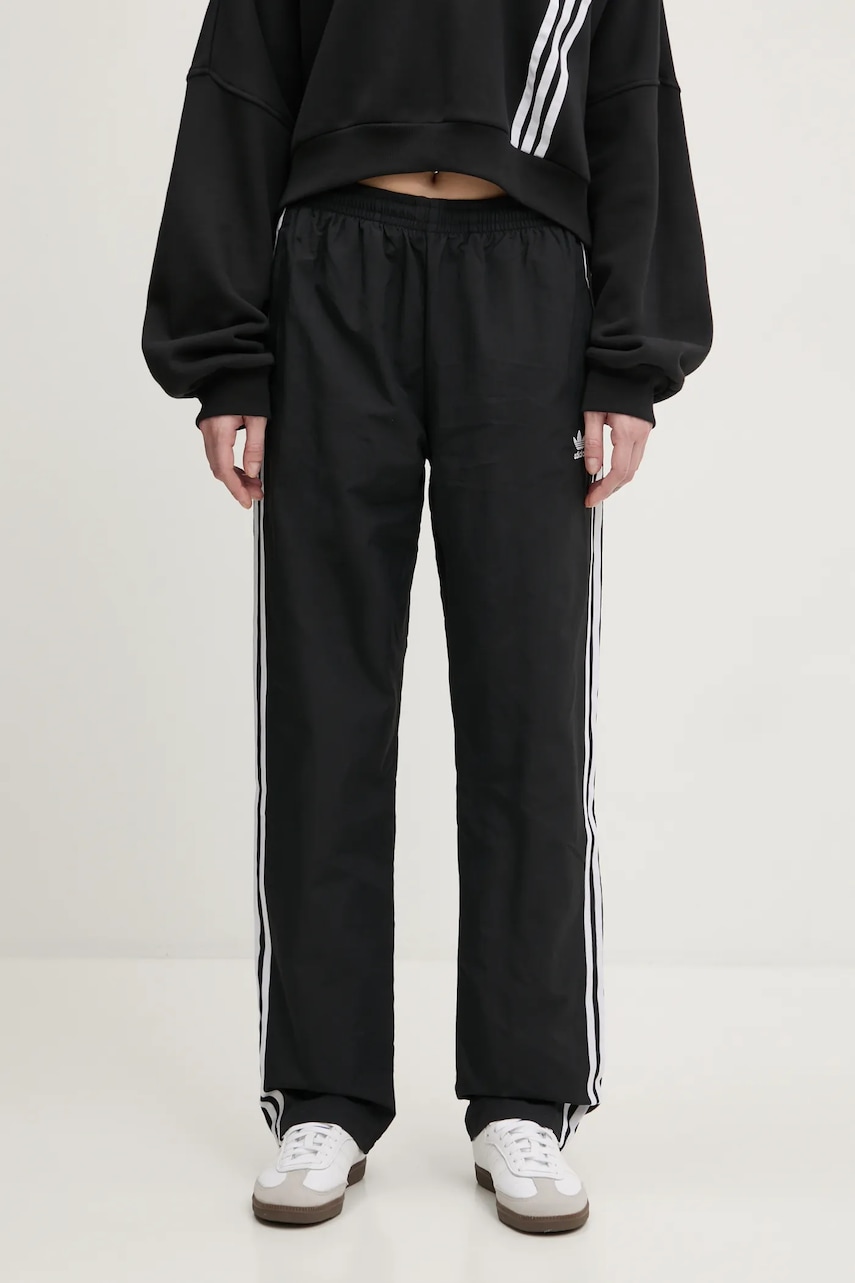 Παντελόνι φόρμας adidas Originals Woven Track Pant χρώμα: μαύρο, JD5335