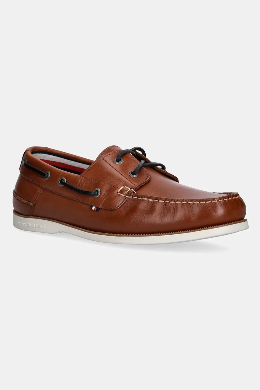 Δερμάτινα μοκασίνια Tommy Hilfiger TH BOAT SHOE CORE LTH χρώμα: καφέ, FM0FM05569