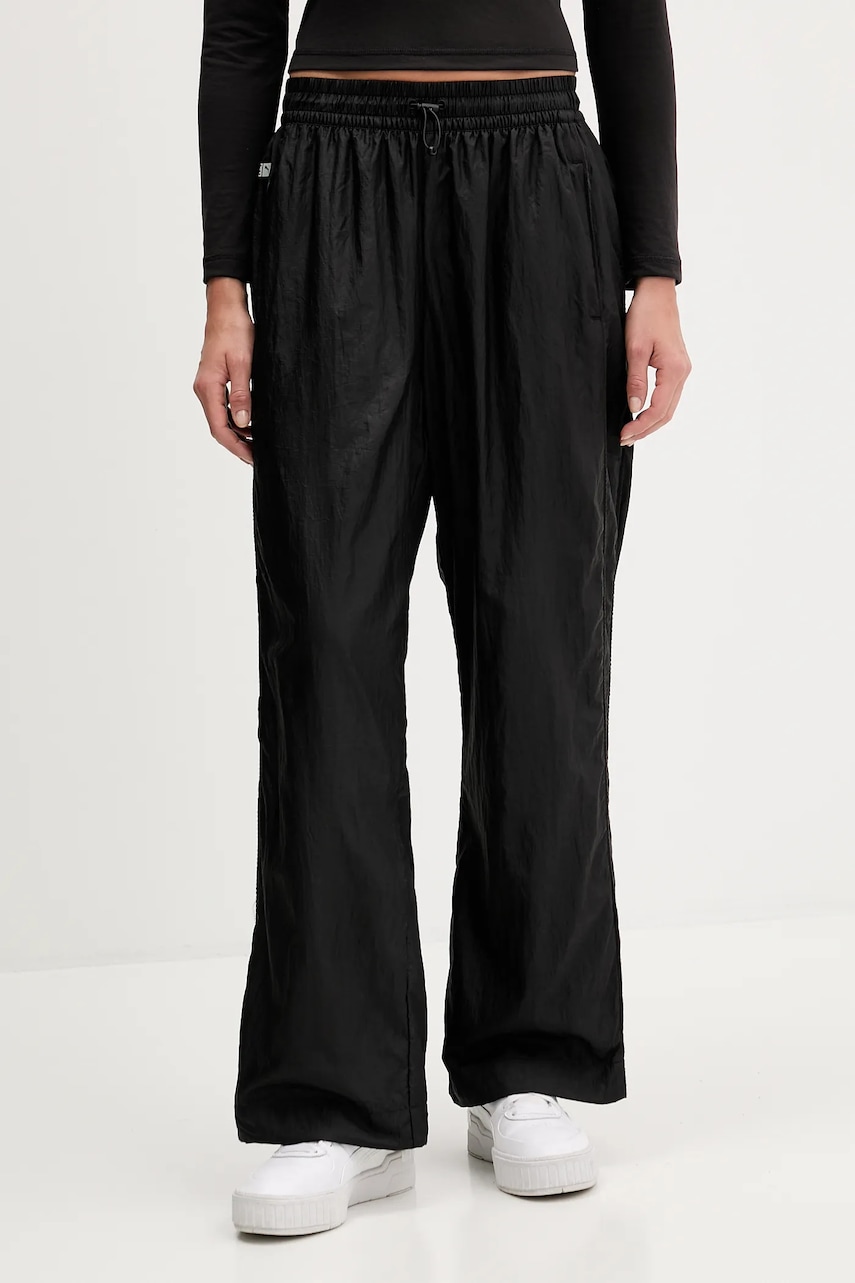 Παντελόνι φόρμας Puma PUMA x ROSÉ χρώμα: μαύρο, 633796