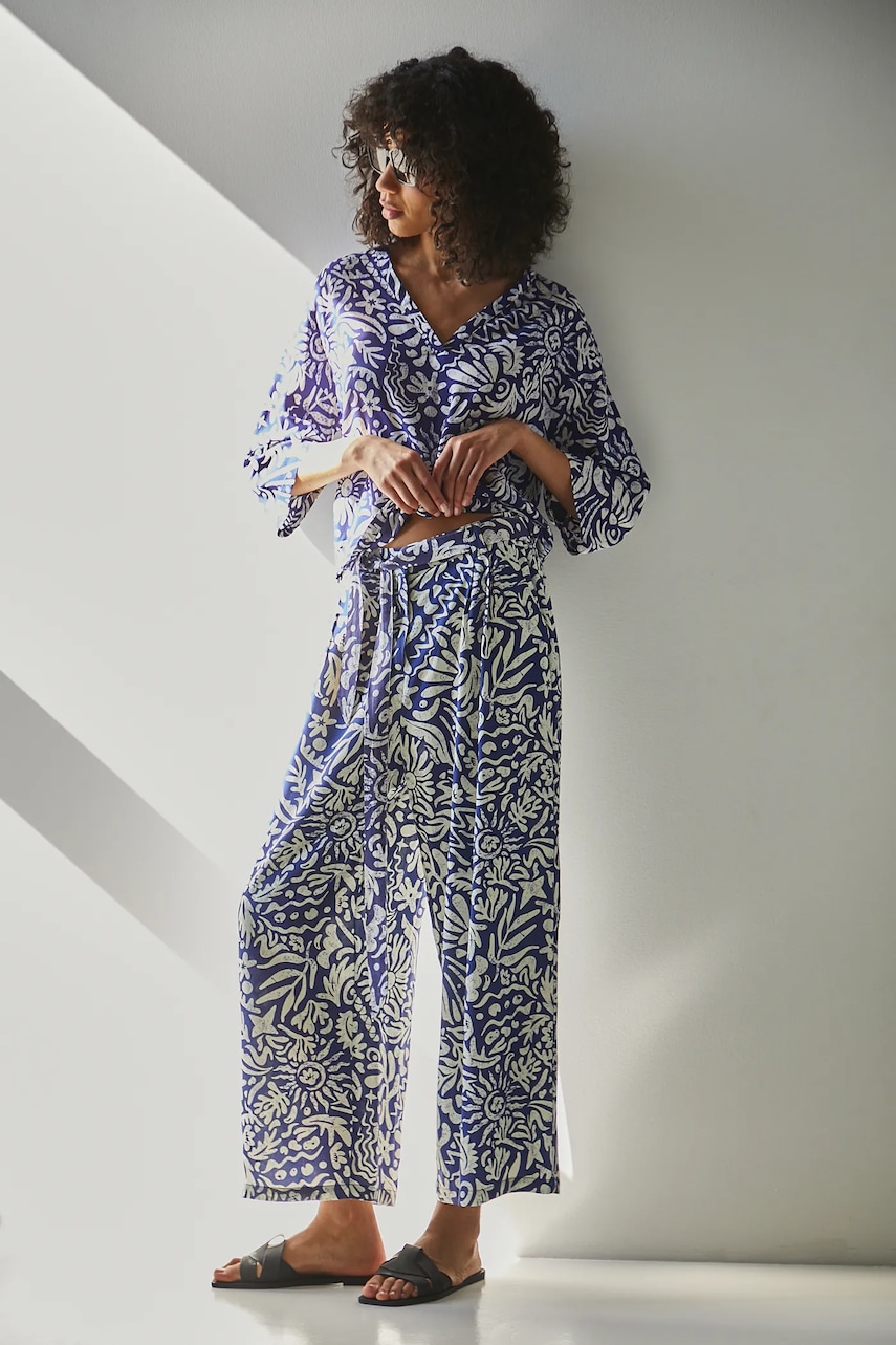 Παντελόνι με λινό μείγμα Medicine χρώμα: ναυτικό μπλε