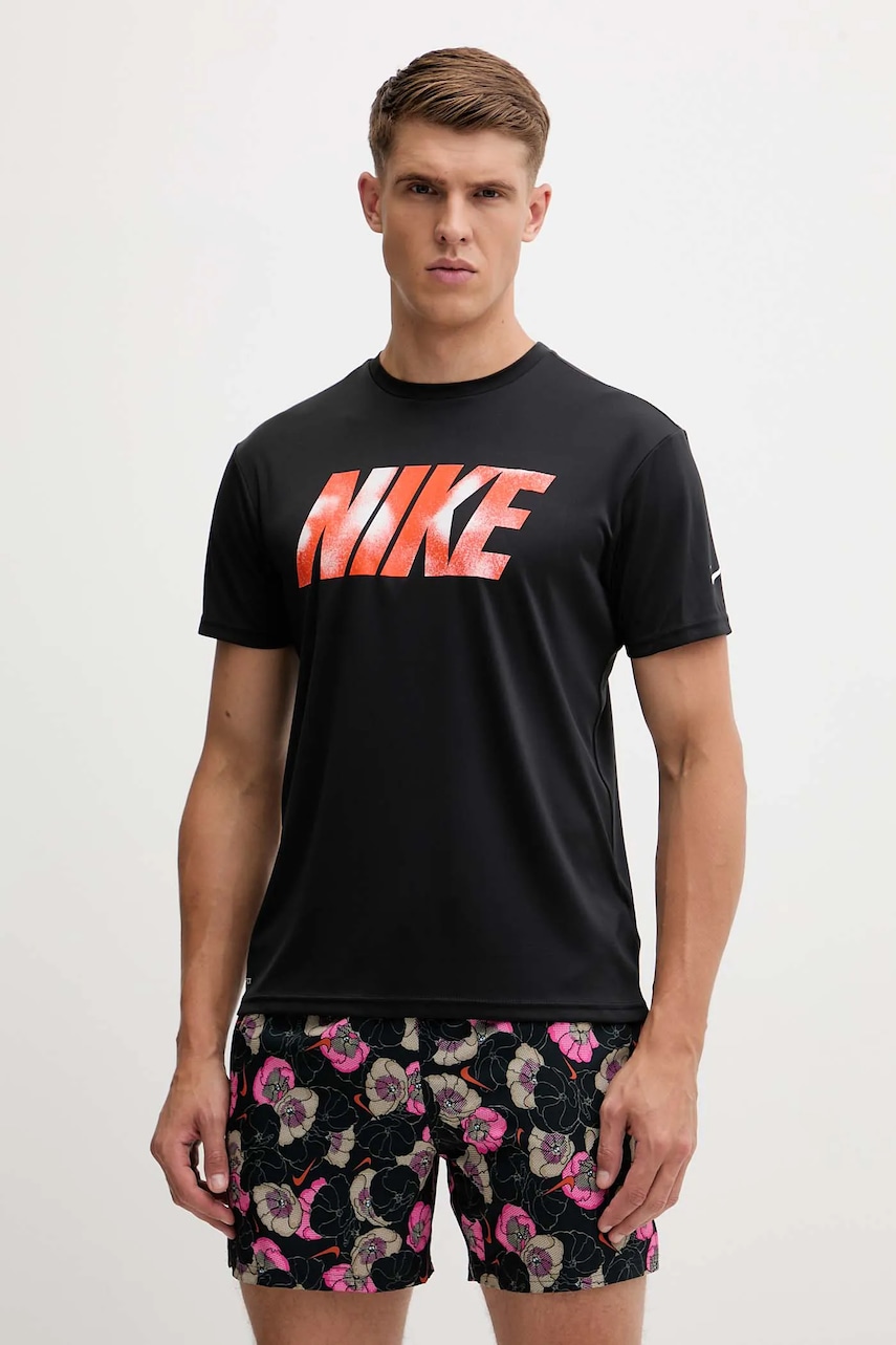 T-shirt κολύμβησης Nike χρώμα: μαύρο, NESSF569