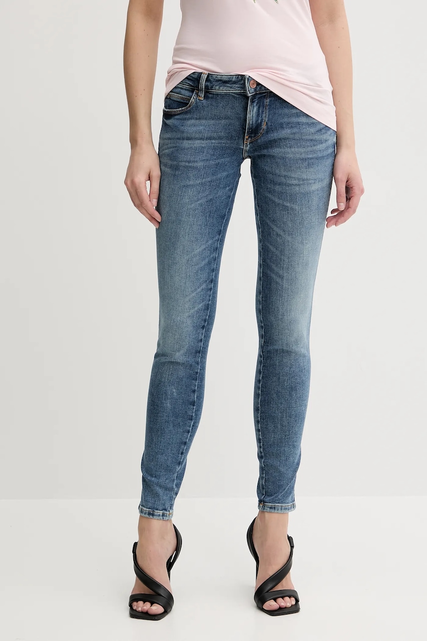 Τζιν παντελόνι Guess χρώμα: μπλε, W2YAJ2 D4Q02