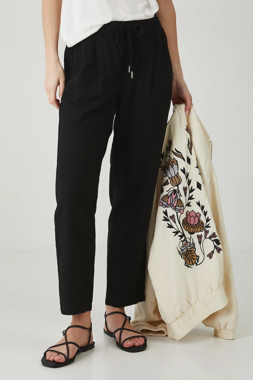 Λινό παντελόνι Medicine χρώμα: μαύρο