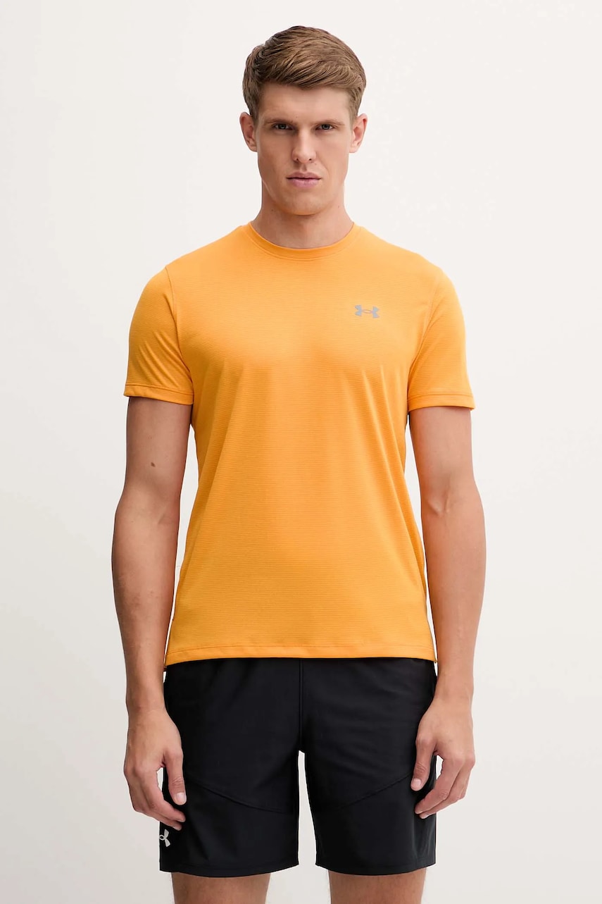 Μπλουζάκι για τρέξιμο Under Armour Launch χρώμα: μαύρο, 1382582